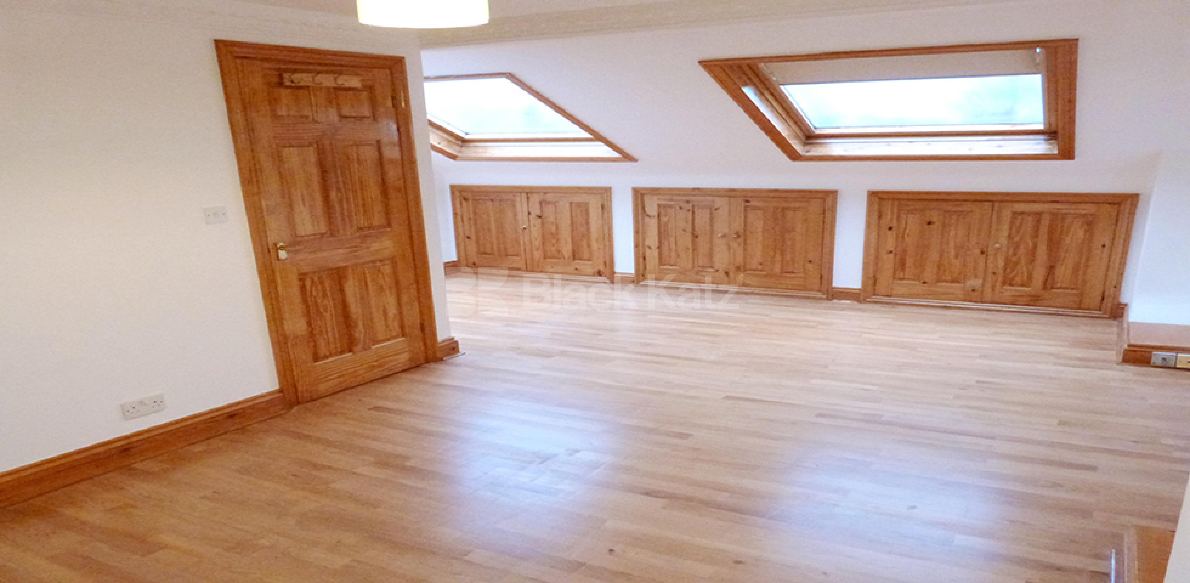 			NEW INSTRUCTION, 4 Bedroom, 1 bath, 1 reception Apartment			 Sulgrave Road, SHEPHERDS BUSH W6